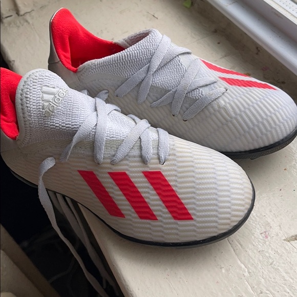 Little girls size 11k adidas sneakers - Picture 2 of 7